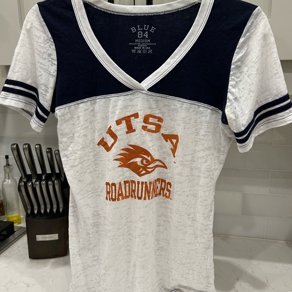 UTSA v neck top - Picture 5 of 6